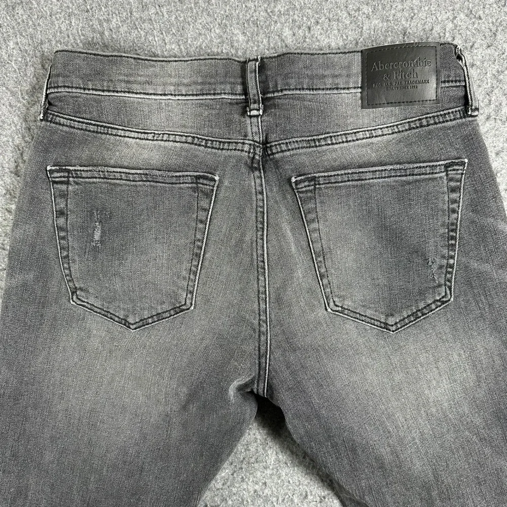 Abercrombie Fitch Mens Skinny Taper Stretch Jeans Gray Size 30W 32L Distressed‎